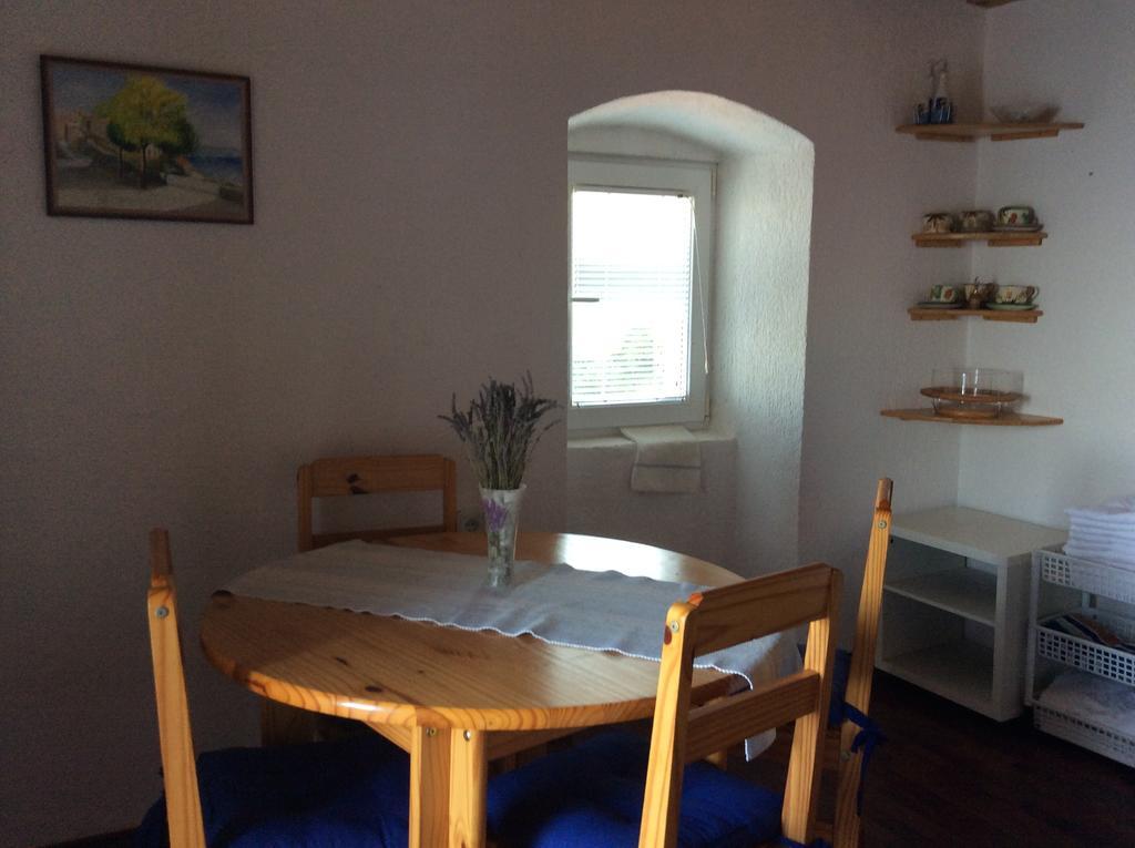 Apartman Ustrine ภายนอก รูปภาพ